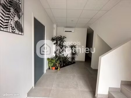 bureaux 24 m² civrieux