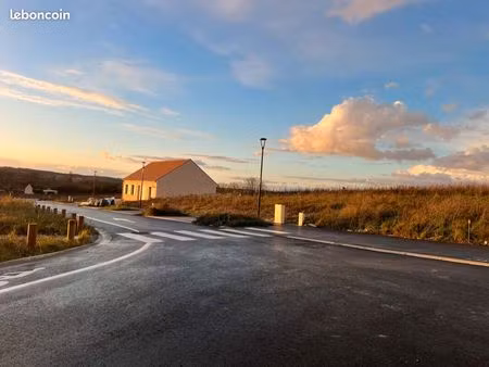 terrain 550 m² ecuelles