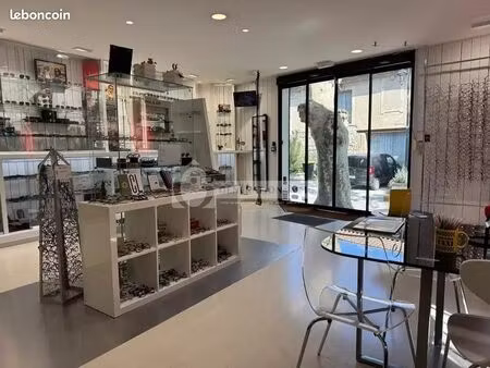 local commercial 90 m² maussane-les-alpilles