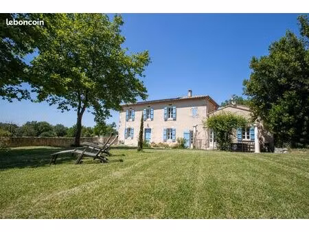 maison 5 pièces 235 m²