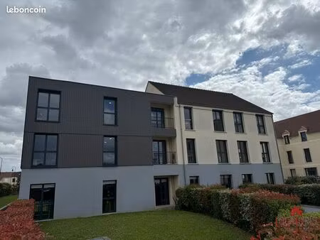 bureaux 99 m² la chapelle en serval