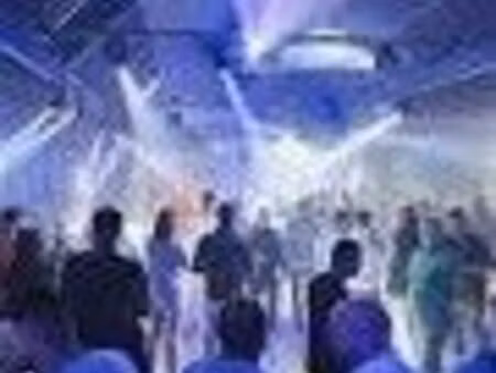 local 610 m² avec parc arboré