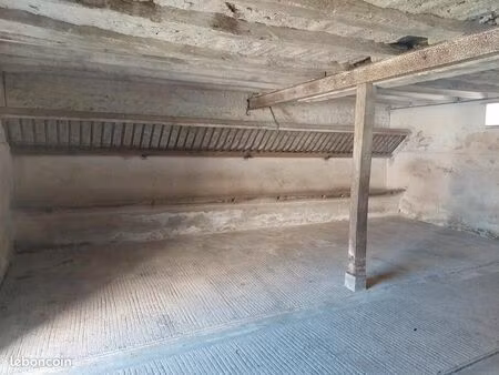 garage/box 50 m² yzeures sur creuse