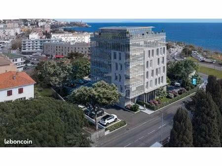bureaux 71 m² bastia