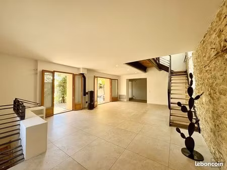 maison 6 pièces 156 m²