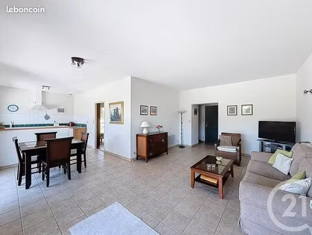 appartement 5 pièces 90 m²