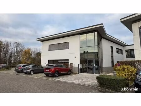 bureaux de standing au parc des collines 364m² divisibles