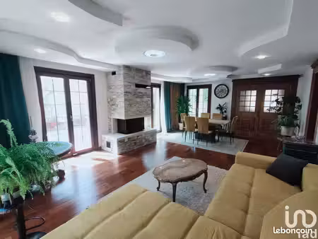 maison familiale 8 pièces 215 m²