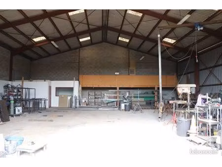 local d’activité 380 m² + parcelle 790 m² – idéal investisseur