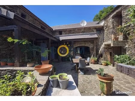 mas 6 pièces 159 m²