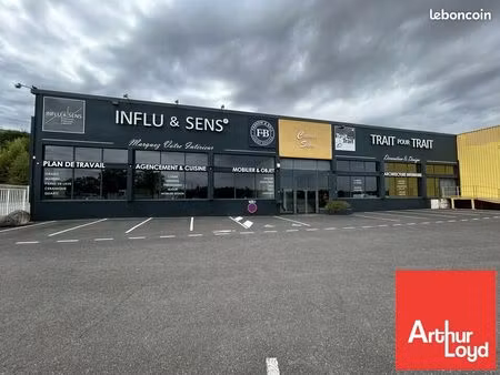 local commercial 750 m²