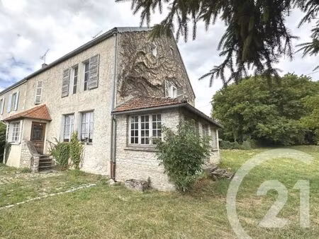 maison 8 pièces 263 m²