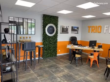 local commercial 126 m²