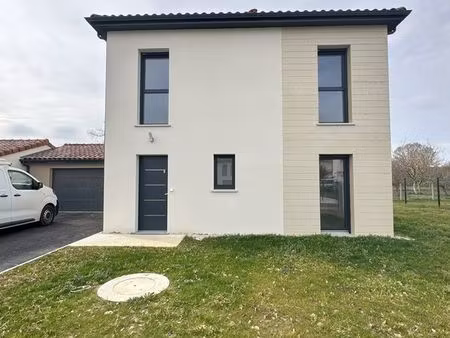 villa 4 pièces 87 m²
