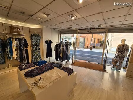 local commercial 135 m² limoux
