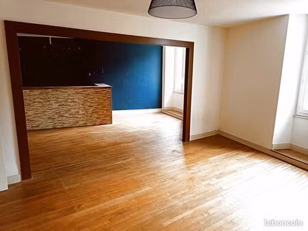 appartement 2 pièces 74 m²