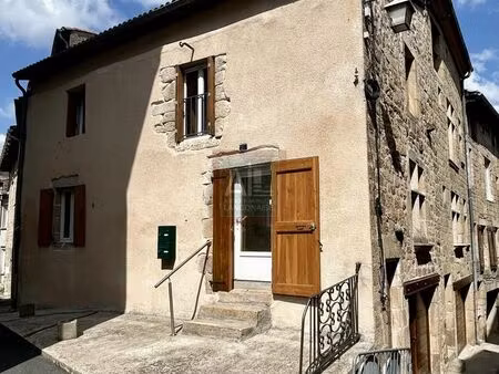 immeuble 3 pièces 53 m²