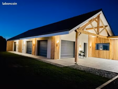 demeure de charme  vue à 180 degrés sur les pyrénées  50 minutes sud de toulouse
