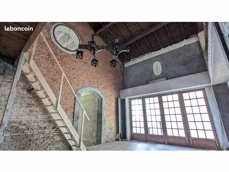 maison 140 m² + dépendance cadastrée 90m2 transformable en habitation sur un terrain de 1 