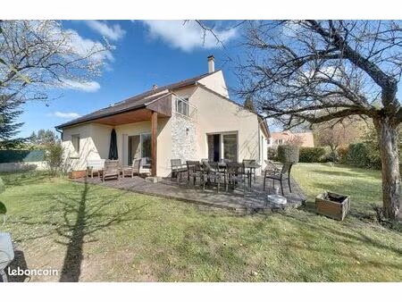 maison 6 pièces 185 m²