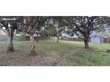 terrain 500 m² saint-coulomb