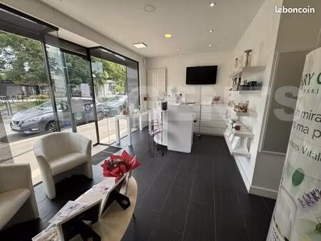 fonds de commerce institut de beauté 100 m²