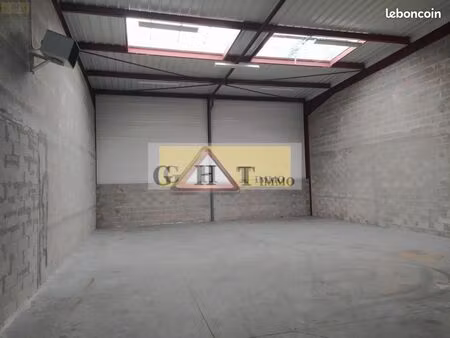 local bureaux 240 m²