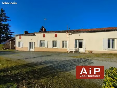 maison 7 pièces 140 m²