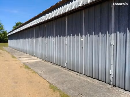 garage bétonné vidéosurveillé