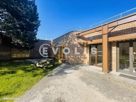 local d'activité 440 m²