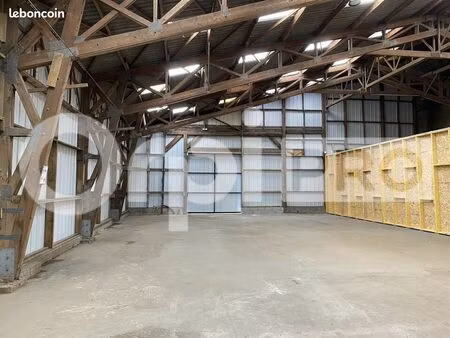 local d'activité 240 m²