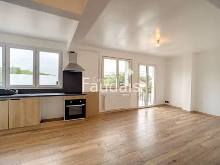 appartement t4 proche du port de carentan