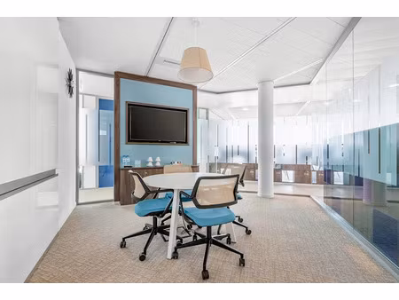 location meublée locaux professionnels 45 m² à versailles (78000)  4 289 €