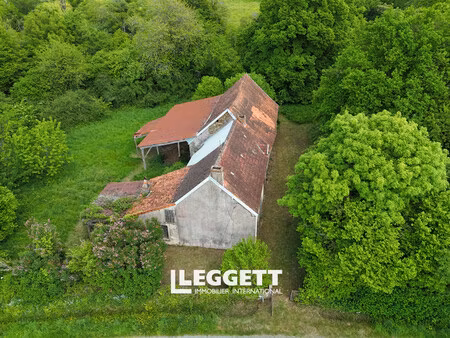 maison 4 pièce(s)  saint-priest-la-marche