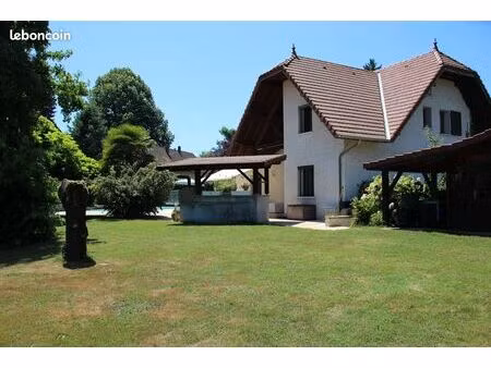 très belle villa à domessin