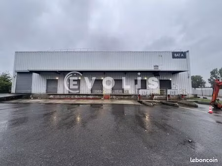 local industriel 4 990 m²