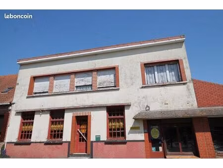 maison 10 pièces 220 m²