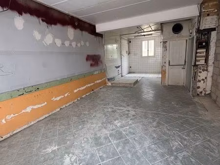 boutique 80 m² alfortville