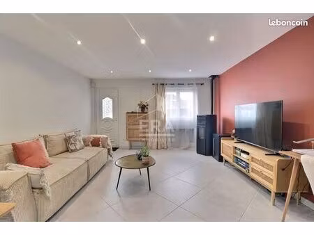 maison de ville 3 pièces 65 m²