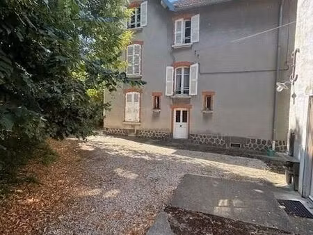 maison 9 pièces 160 m²
