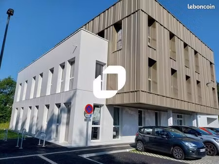 bureaux 1 516 m²