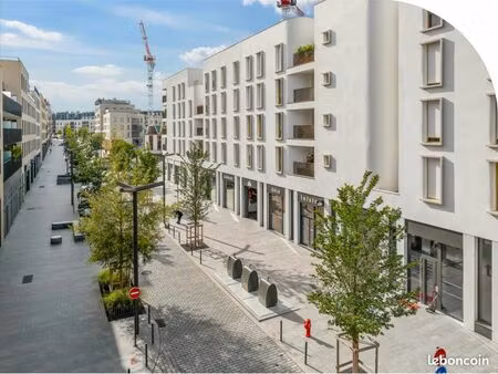 boutique 99 m² chatenay malabry