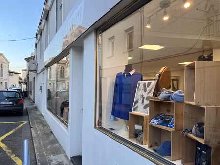 boutique de pret a porter au coeur de ville
