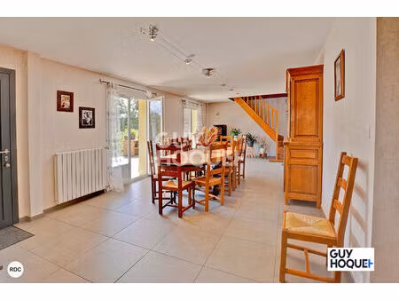 maison jayat 10 pièce(s) 200 m2