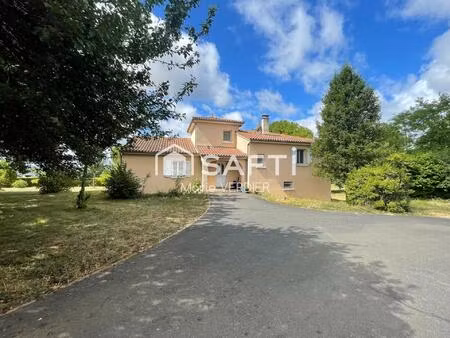 maison t5 avec studio indépendant de 172 m2