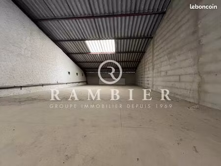 local 133 m² saint-mathieu-de-tréviers