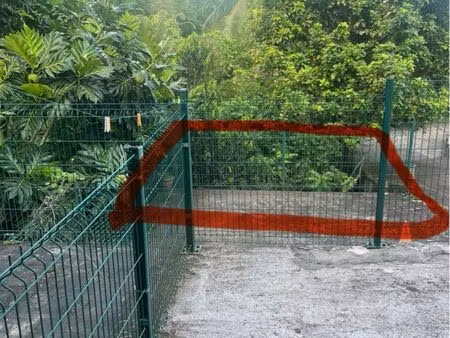 place de parking surveillée