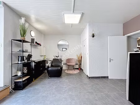 faverges seythenex _ local commercial de 45 72 m² à vendre