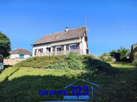 maison familiale aux beaux volumes et fort potentiel