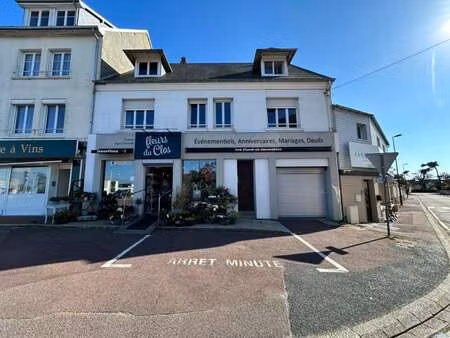 vente bureaux et commerces à agon-coutainville (50230) : à vendre / 140m² agon-coutainvill